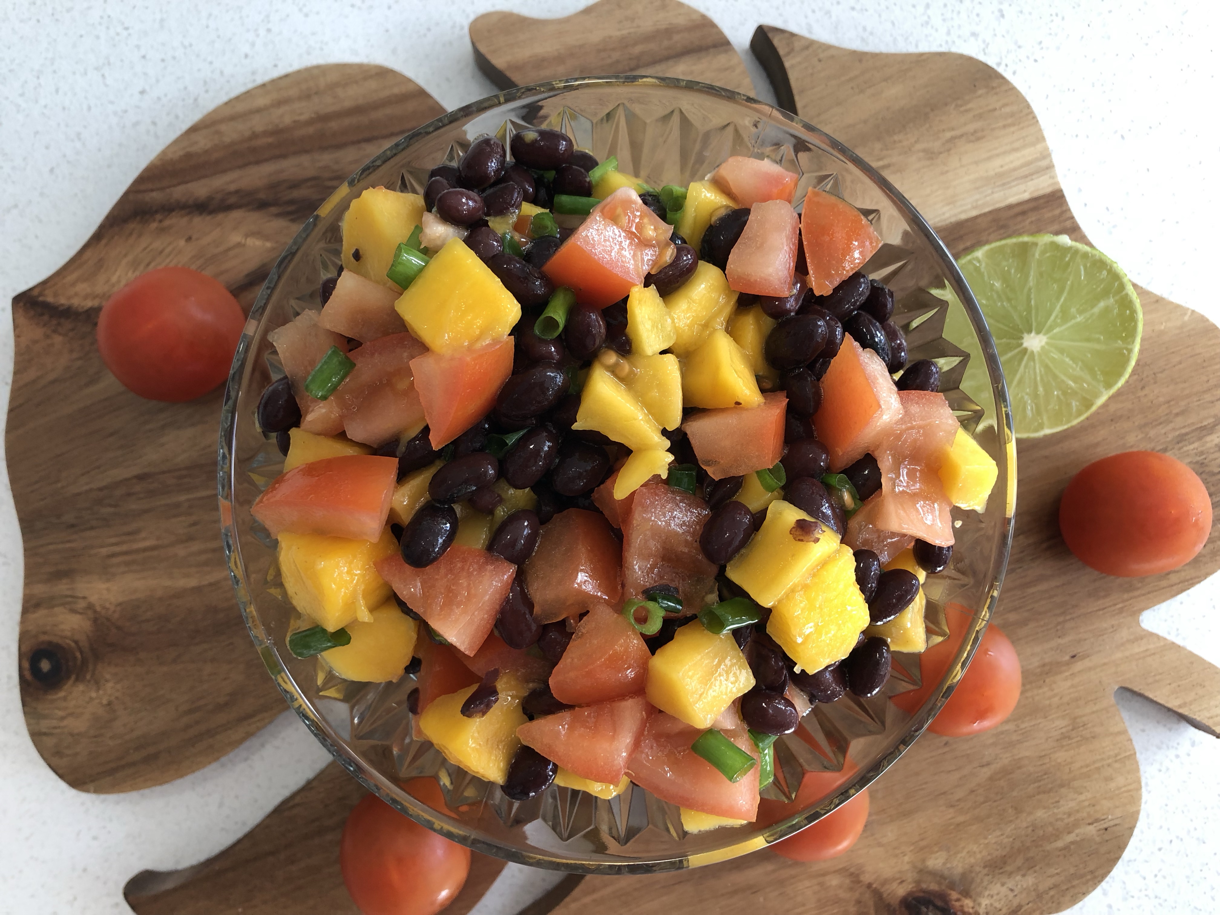 Easy Mango and Black Bean Salad Recipe
